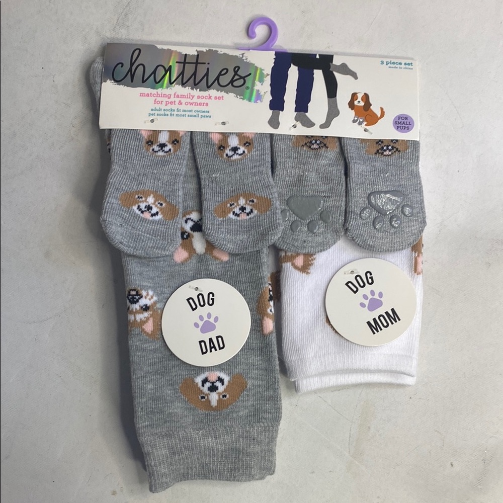 Chatties Gray and White Animal Print Socks